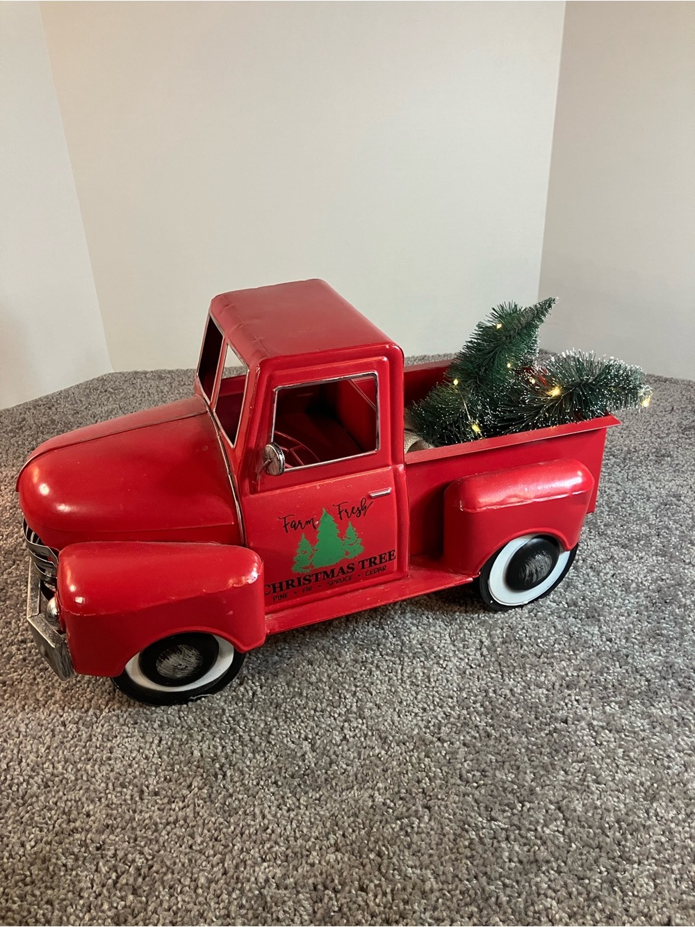 Vintage Christmas Tree Farm Pickup Truck LED Holiday Decor18x9 Large Lighted